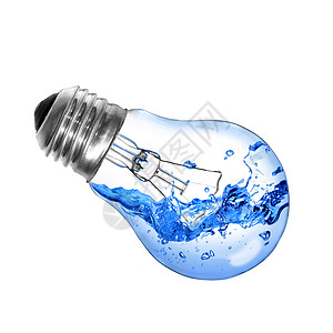 蓝色电灯泡能源灯泡与水隔离白色背景