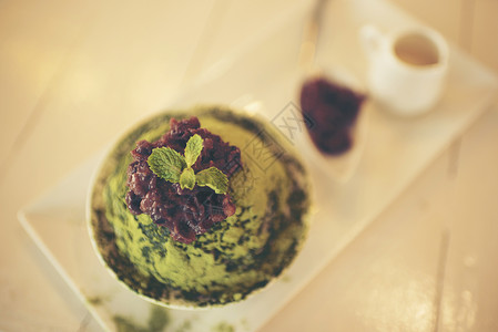 玛卡绿茶冰淇淋图片