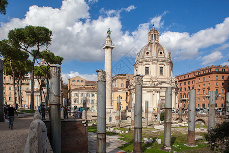 罗马人意大利罗马的罗马废墟世界上最著名的地标之罗马论坛阳光明媚的日子里罗马城背景
