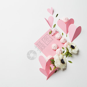 粉红色心形边框美丽的手白色的背景上制作了明信片,梅林粉红色的心花空的合作情人节卡片背景