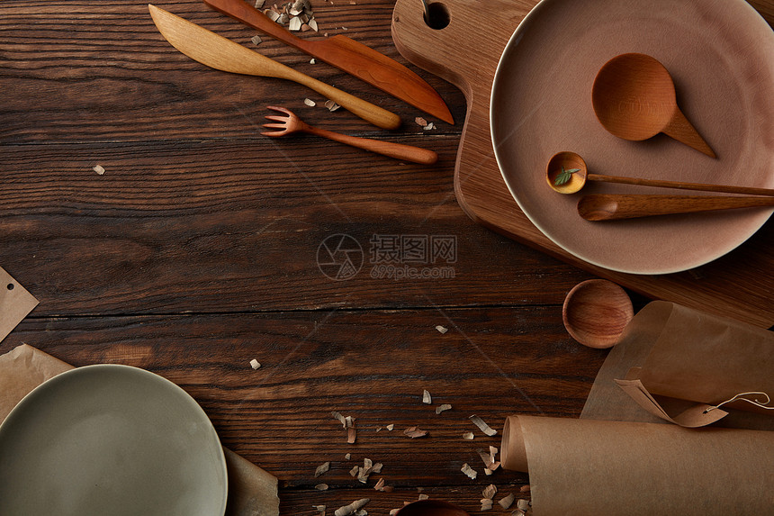 各种木制炊具,文字的地方木制桌子炊具图片