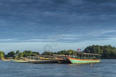 可汗老挝的红河景观背景