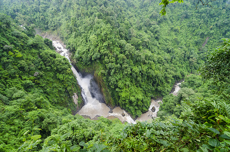 泰国开海公园的深林瀑布图片