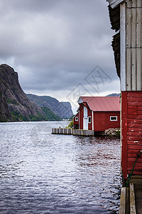 挪威小历史渔村的传统红色房屋挪威渔村的木屋图片