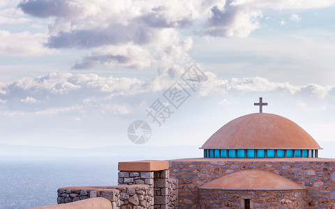 建筑教堂穹顶与十字架的细节,佩罗蓬尼斯希腊建筑建筑教堂穹顶的细节,希腊背景图片