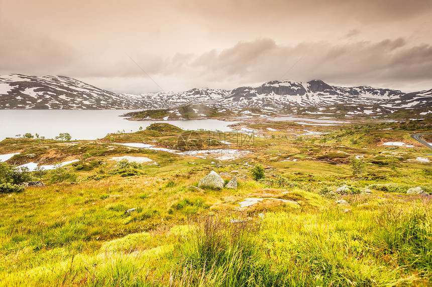 欧洲最高的山地高原哈丹戈维达的日落景观挪威的哈丹戈维达高原图片