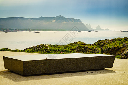 中途停留克莱沃登休息停止区域北极风景海景安多亚岛上的景点维斯特勒伦挪威克莱沃登休息区安多亚挪威的海景背景