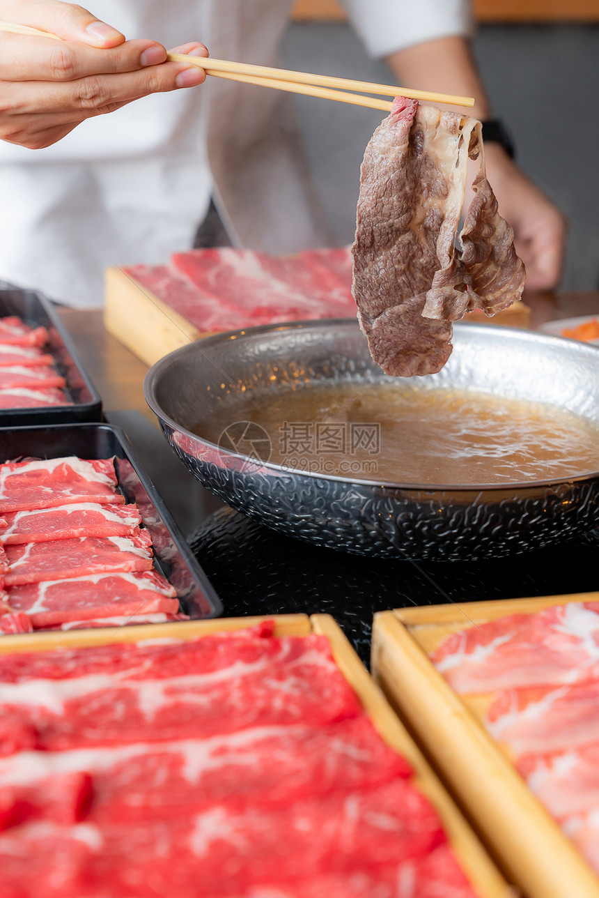 日本瓦峪牛肉炒锅火锅图片