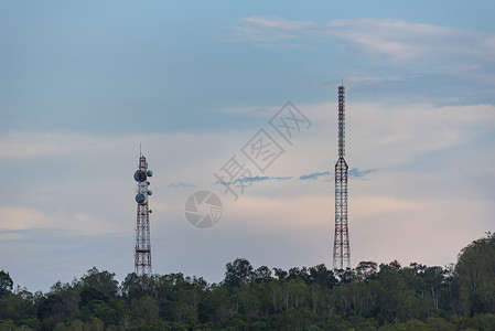 东方明珠广播电视塔现代通信传输超越了互联网通信线工作的设计图片