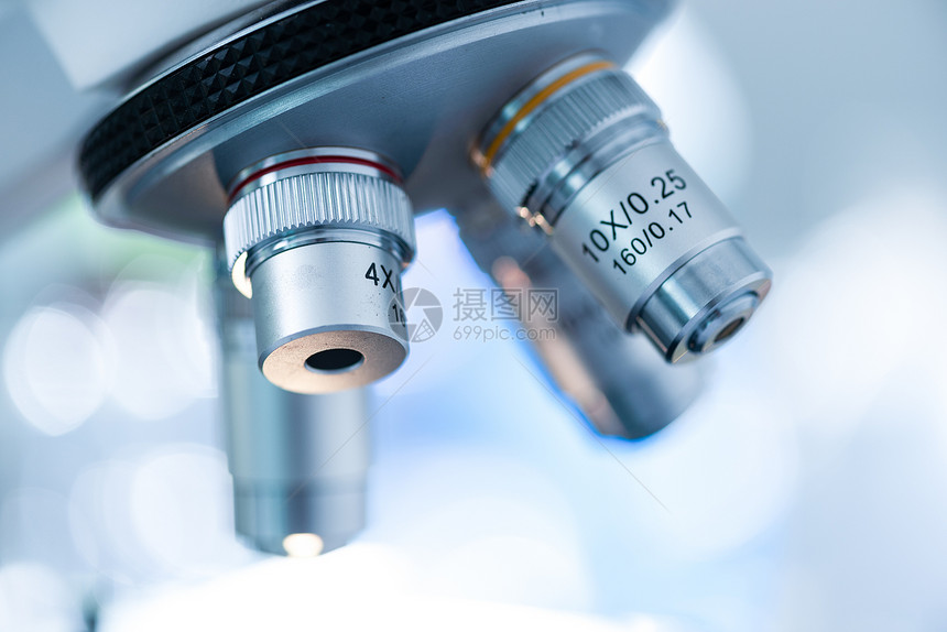 显微镜镜头特写,实验室科学工具显微镜图片