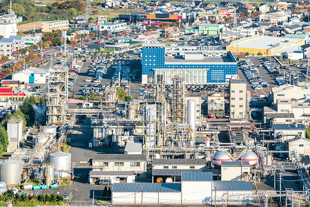 东北工业位于日本福岛东北山的化工厂背景