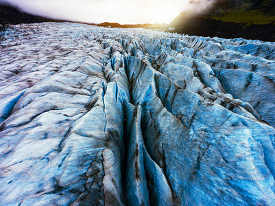 斯温纳法尔乔库冰川的美丽景色图片