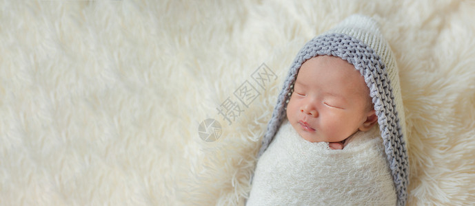 可爱的新生儿睡在舒适的房间里美丽的高清图片素材