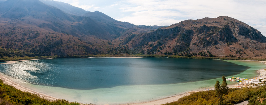 灰色克里特岛库纳湖全景图片