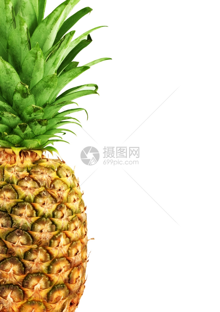 在白色背景上孤立的成熟菠萝图片