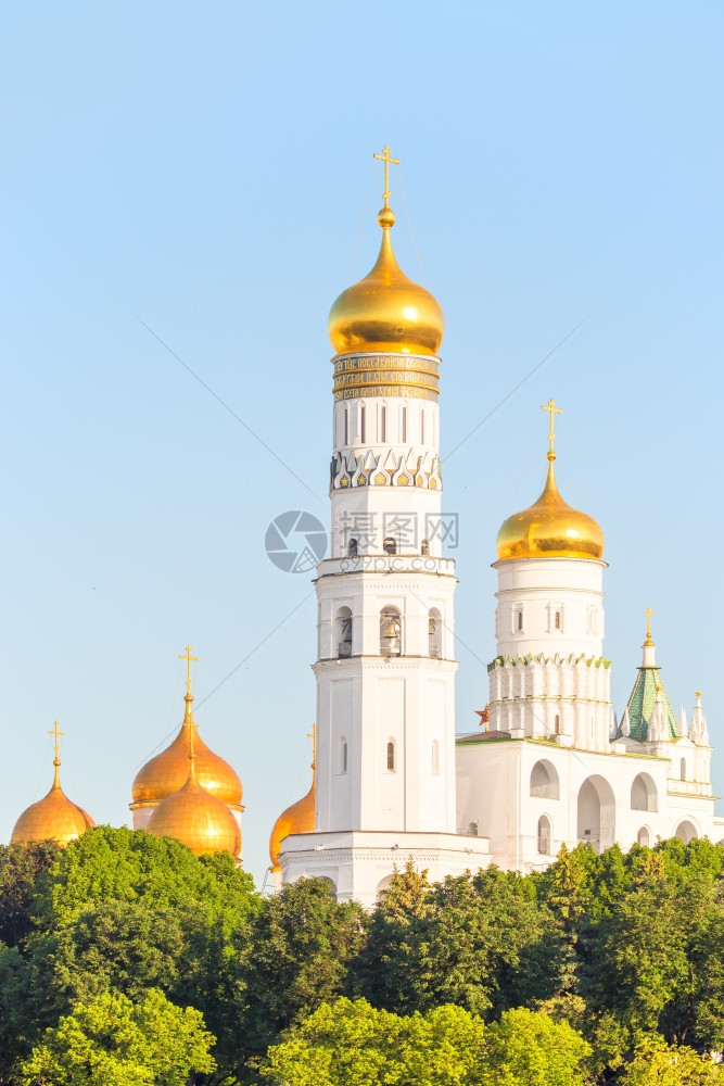 莫斯科正统教堂的黄金圆顶图片