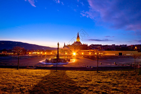 夜景萨戈尔耶croati高清图片