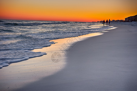 七海蒂拉玛海滩的橙色日落背景