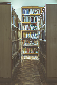 有年代的旧图书馆背景图片