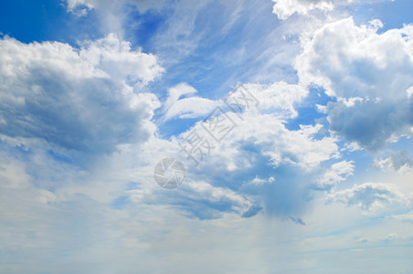 蓝天空和白积云光高清图片素材