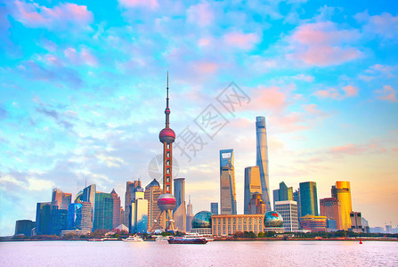 在美丽的日落中国上海商业心图片
