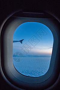 飞机窗外的景色图片