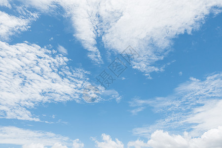 云天和蓝晴鸟的形状背景图片