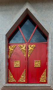 红窗百叶装饰在泰河近处的一座寺庙上装饰金首图片