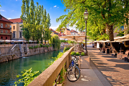 霍特罗德卢布尔雅那绿色河滨鲁门德路边夏季景斯洛维尼亚首府背景