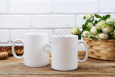 两杯白色咖啡装花空作设计促销品背景