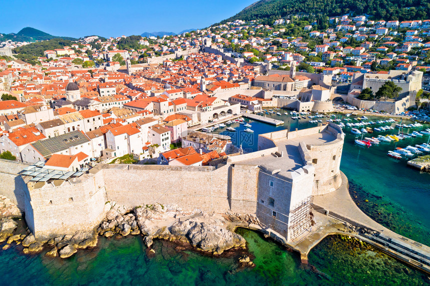 杜布罗夫尼克镇城墙Unesco世界遗产地点空中观察croati的dlmti地区图片