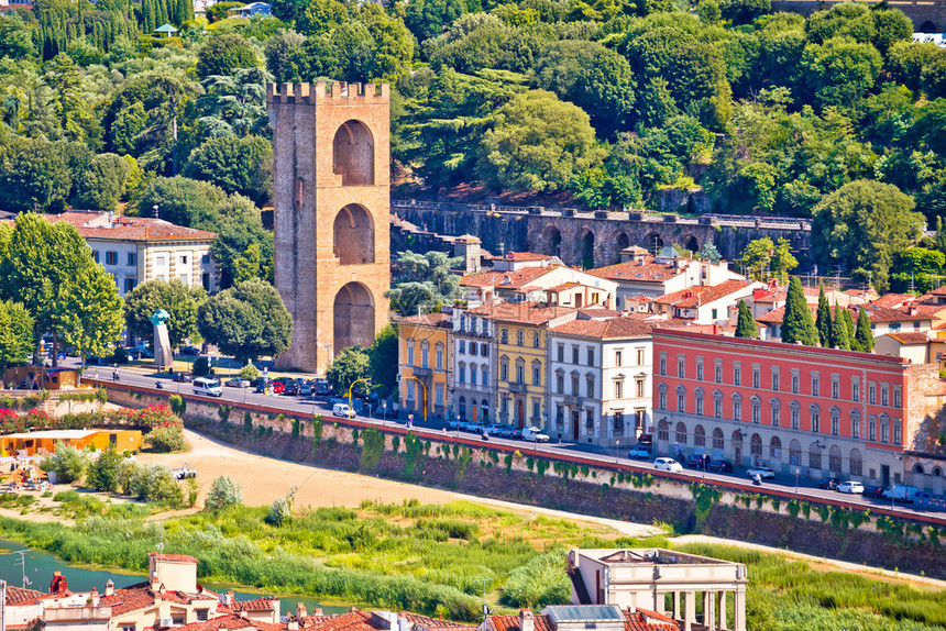 圣尼科洛塔在意大利的斯堪尼科洛地区佛罗伦萨的阿诺河水边图片