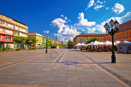Sombr镇广场和建筑景观Serbiavojdina地区图片