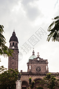 古老的美丽马尼拉大都会教堂巴西里卡大教堂马尼拉菲利平图片