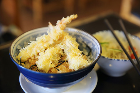 日式料理天妇罗炸虾图片