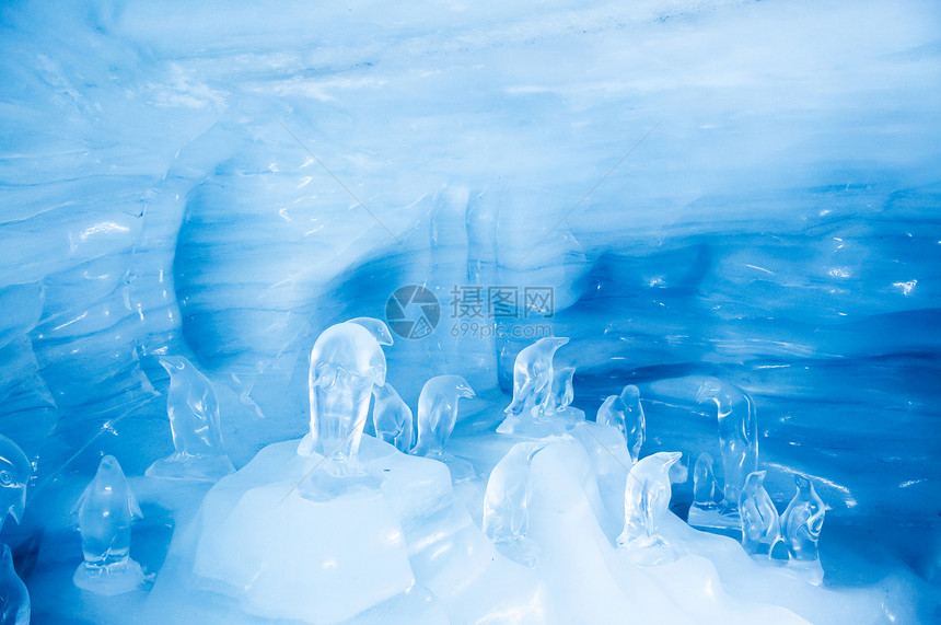 2013年9月4日丘弗劳霍奇斯维采兰丘弗劳冰宫峰下冰洞图片
