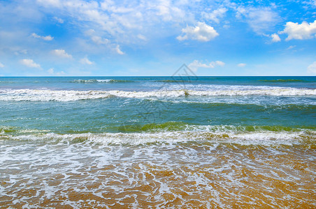 美丽的海景和蓝色天空沙滩图片