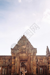 2014年5月3日泰国兰一千年古老的基玛堡城建筑的石庙图片