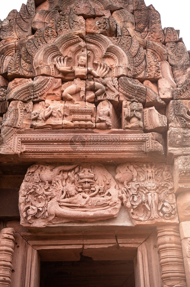 2014年5月3日204年9月3日泰国布利拉姆兰雕塑的沙石在古老幽灵城堡所在地著名的纳赖班图姆森林特尔的著名古老沙石外墙来自印度图片