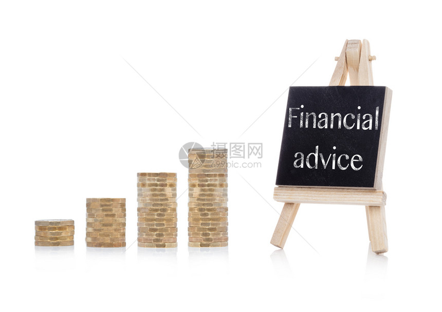 带有白底硬币的黑板财务咨询概念案文图片