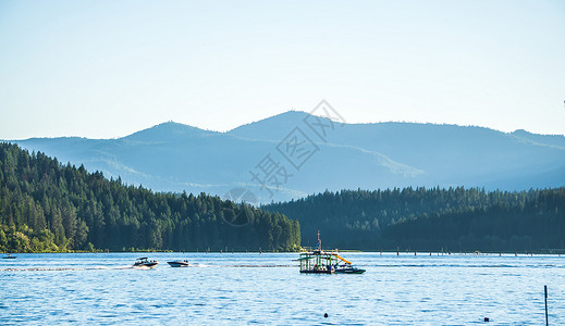 a山湖curdalenidahous图片