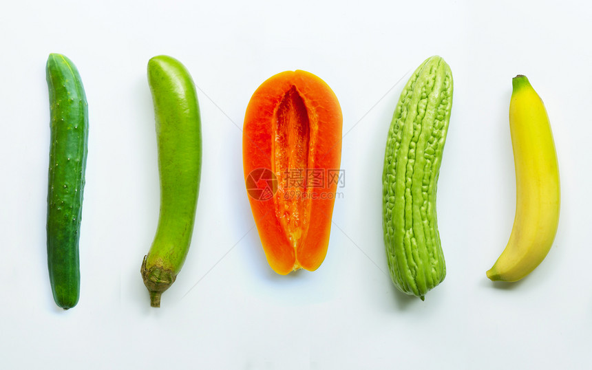 黄瓜、绿长茄子熟木瓜苦白底香蕉。图片