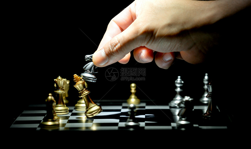 竞争和战略的棋游戏概念图片