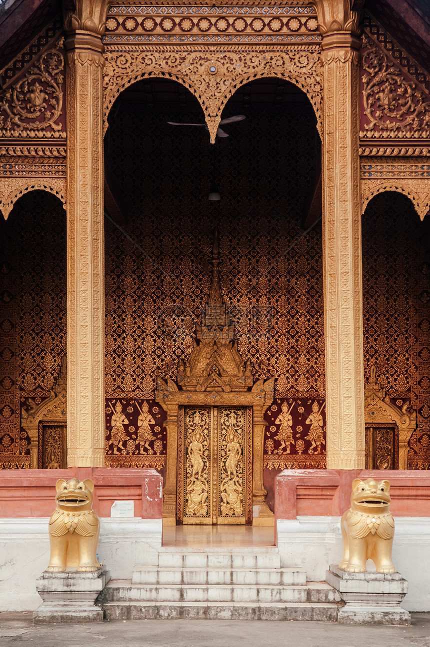 金的古老大殿堂有美丽的华森苏哈拉姆寺庙外墙葡语拉奥斯图片