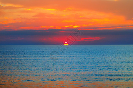海滨和红日出明亮的美丽背景白天高清图片素材