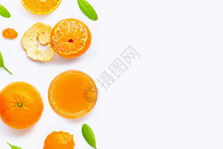 高维生素c新鲜橙汁和水果白底隔离复制空间图片