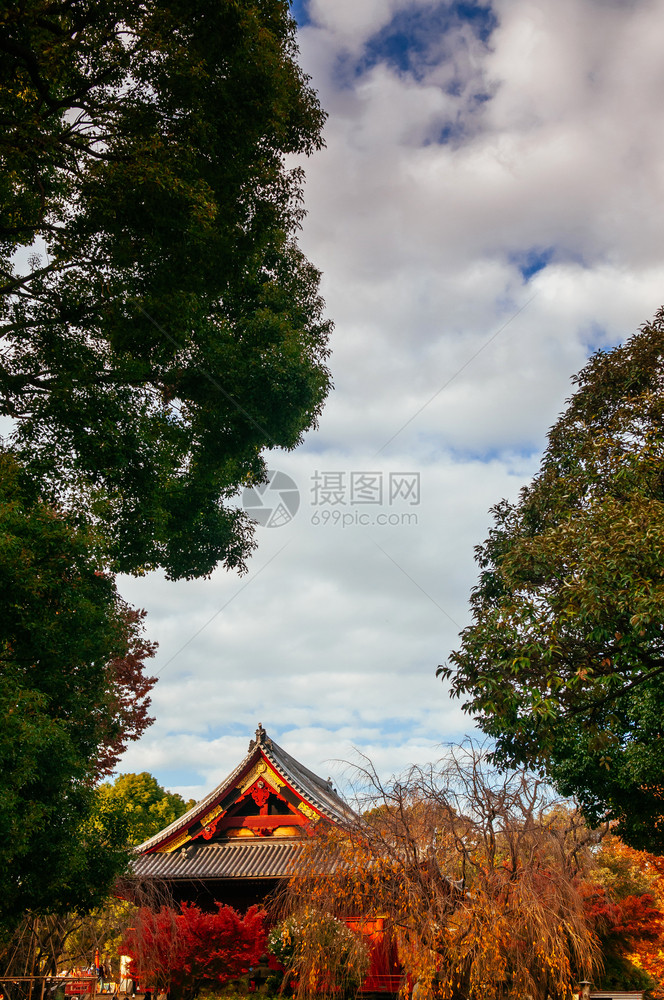 2018年月9日018年通京日本古老的木制红建筑基约米祖卡农多神庙图片
