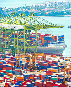 国际商贸港口沙纳波尔船只多彩货物集装箱起重机背景图片
