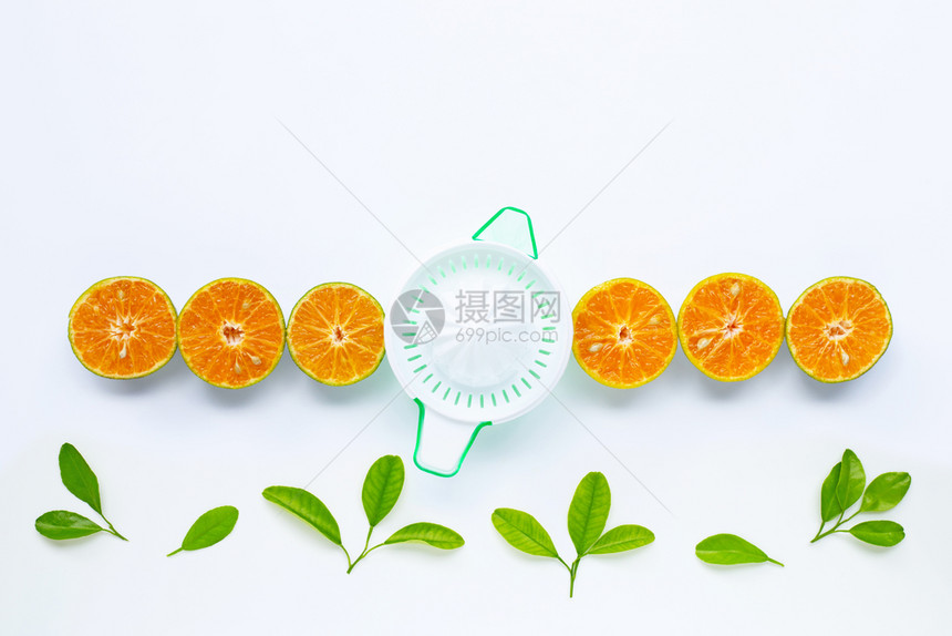柑橘橙汁加子水果白底图片