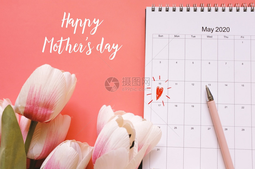 快乐的母亲和rsqu20年的一天日历提醒时间在may10上tulip花为问候妈假日概念图片